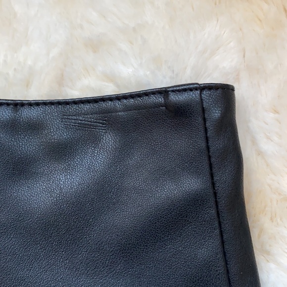 High Waisted Faux Leather Zip Up Skirt Size Small - Picture 11 of 17